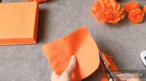 Цветы из салфеток своими руками. Для оформления цифры. Поделка из салфеток.