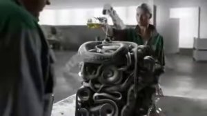 Как делают автомобили  Skoda  Шкода. Прикольная реклама