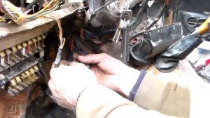 Заводим авто без ключа зажигания.