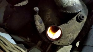 Печь на отработанном масле . Калорифер в гараж.