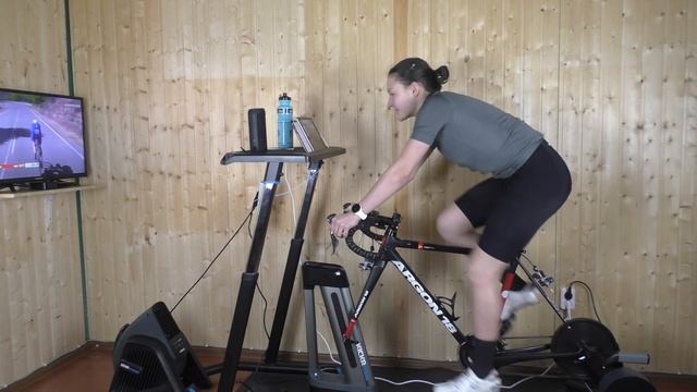 Тренировки дома Zwift. Велотренажер Wahoo.