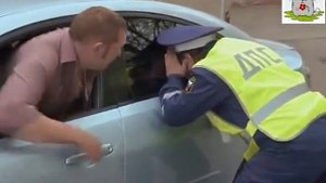 Видео Анекдоты Про ГАИ "Остановка запрещена"