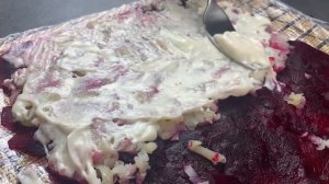 Закуска из селедки! Роллы со свеклой с селедкой