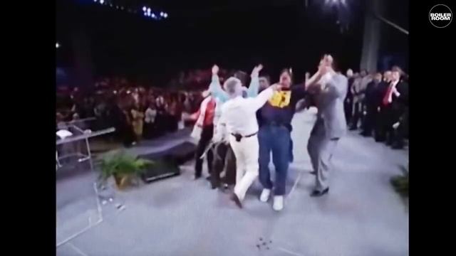 Техно-гимн десятилетия? 'Never Grow Old' Роберта Худа [BR Tracks 1x05] (с переводом Selector) смотреть онлайн