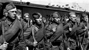 Читаю старое письмо.  Стихотворение