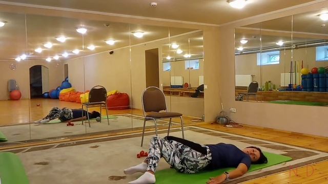 2 упражнения от сколиоза.