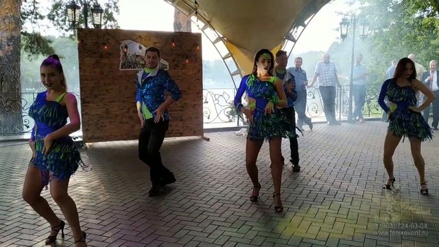 Заказать танцевальный шоу балет на праздник, свадьбу и корпоратив - современные танцоры Москва