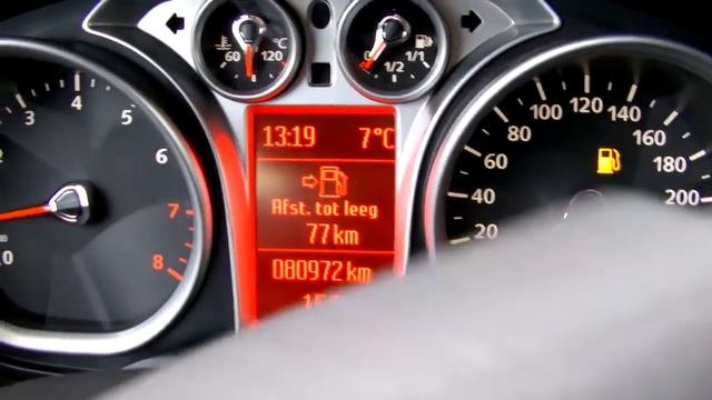 Video review Ford Focus 1.6 16v Titanium, 2008, 72-HFL-9 смотреть онлайн