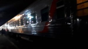 На перроне. Орёл. ЖД вокзал. В ожидании присоединения вагонов.