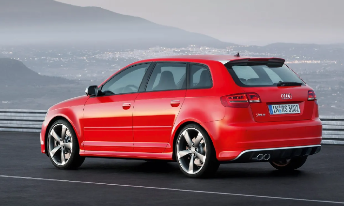 ЛАЙФХАК АВТОМОБИЛИСТАМ _ НЕ СВЕТИТ ЗАДНИЙ ДОПОЛНИТЕЛЬНЫЙ СТОП СИГНАЛ НА АВТОМОБИЛЕ _ ЭКОНОМ