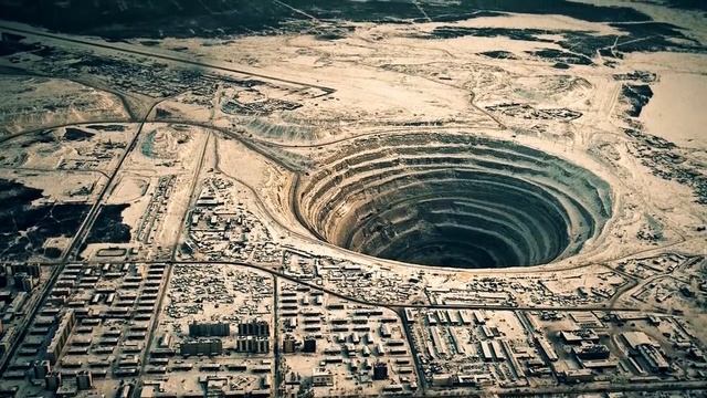 10 САМЫХ СТРАШНЫХ ЗАБРОШЕННЫХ МЕСТ В РОССИИ смотреть онлайн