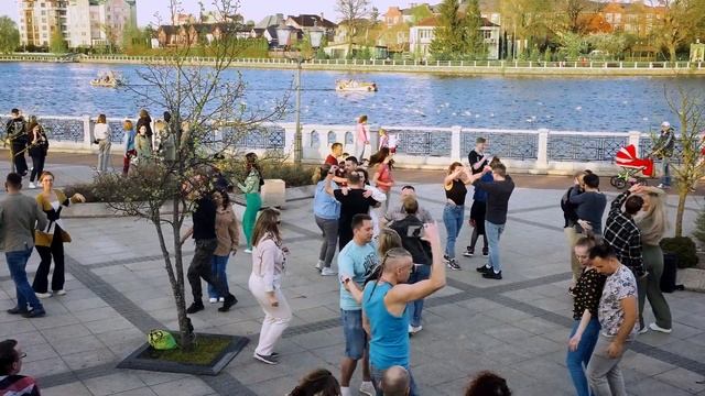 Open air, Bachata (2) - Калининград (23.04.2023) смотреть онлайн