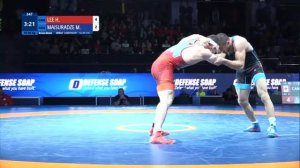 BRONZE FS - 86 kg: H. LEE (CAN) v. M. MAISURADZE (GEO)