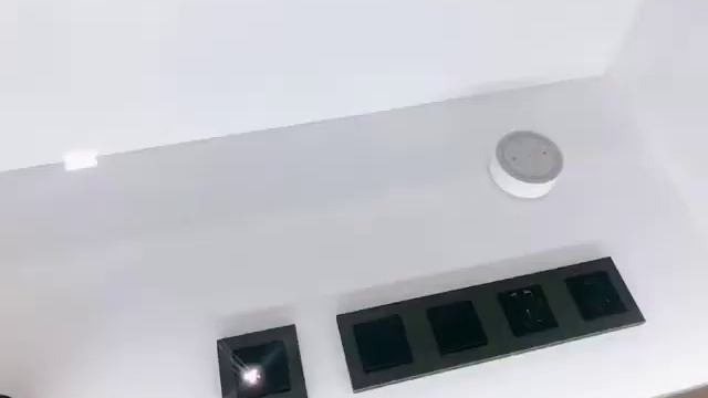 Yeelight Pro, smart commercial lighting смотреть онлайн