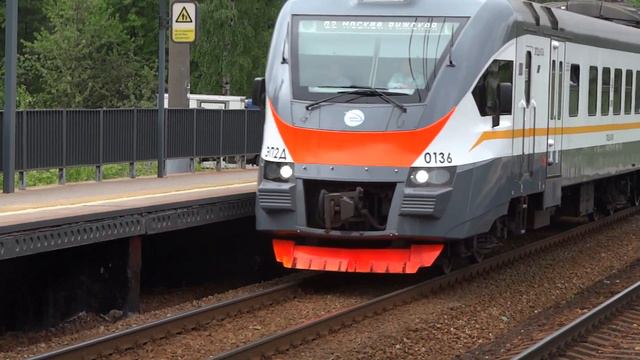 ЭП2Д-0136, МЦД-2, о.п. Аникеевка, из Нахабино смотреть онлайн
