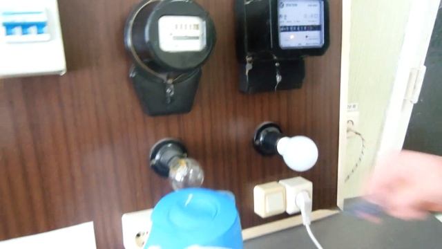 КАК НЕ ПЛАТИТЬ ЗА СВЕТ В 21 ВЕКЕ смотреть онлайн