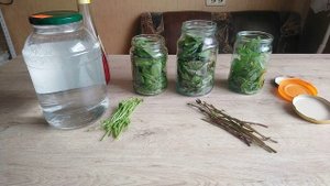 Ароматный уксус из базилика.