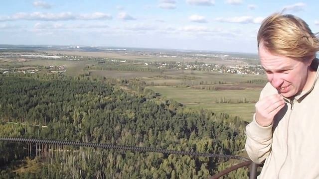 На радиовышке близ города Электроугли (высота 120 м.)