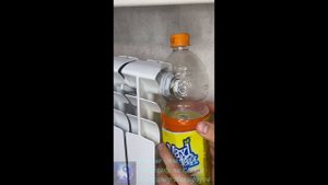 Лайфхак. Как спустить воздух с батареи отопления.