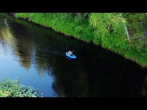 Утренняя рыбалка на реке.