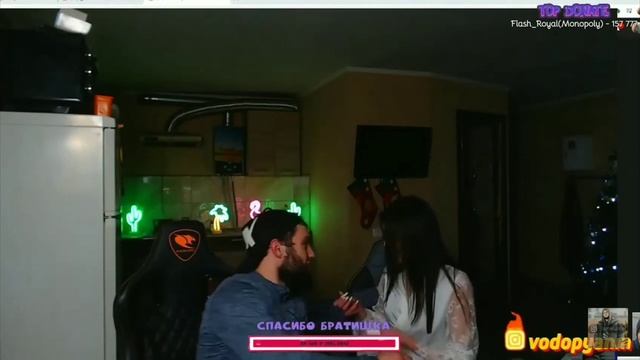 Влад Гантеля спалил свою девушку на стриме и засасал её #владгантеля смотреть онлайн