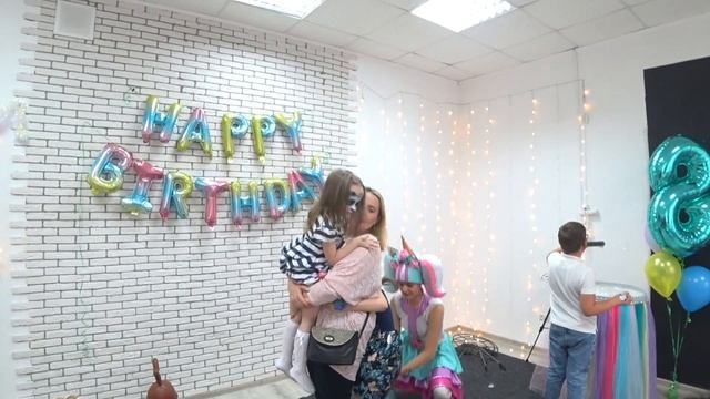 День Рождения Даши 8 ЛЕТ. КАК ПРОШЕЛ ДЕНЬ РОЖДЕНИЯ ДАШИ? смотреть онлайн