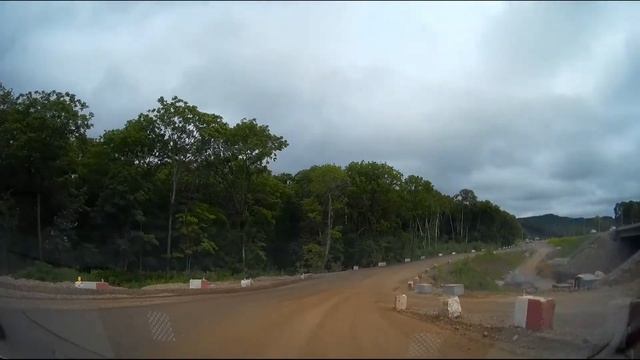 Мячики на Линии Электропередачи по дороге в Артём смотреть онлайн