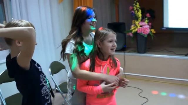 3 и 2 спевка в детском доме ТОМСК смотреть онлайн