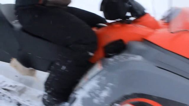 Клип "снегоход BRP TYNDRA 2006 " смотреть онлайн