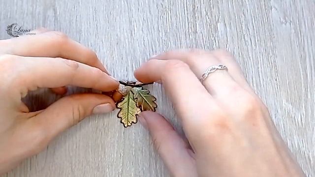 Брошь с желудями из полимерной глины / Brooch with acorns made of polymer clay. смотреть онлайн