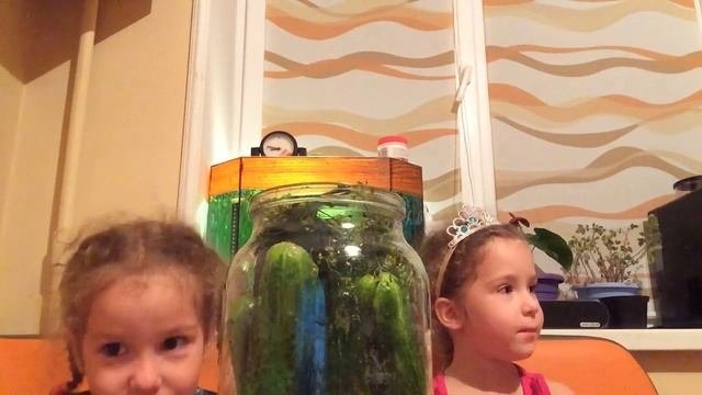 Маринуем огурцы. Хрустящие огурчики по бабушкиному рецепту.
