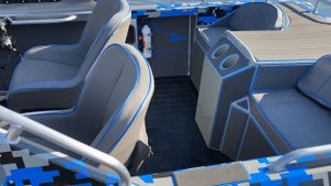 12’ Mini Jet Boat Walk Around 300HP