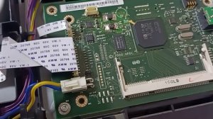 HP LaserJet Pro CP1525n Color لا يظهر شيء على الشاشة رغم أن الطابعة تعمل