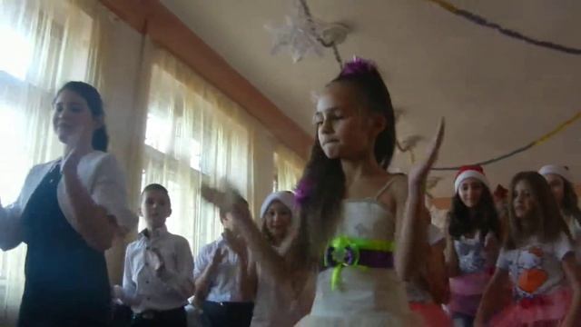 Новогодний танцевальный батл 2015_5 класс_конкурс_ танец за 2 минуты