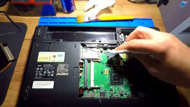 Acer Aspire 5742G tuning (SSD+RAM upgrade) смотреть онлайн