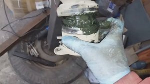 Как поменять пыльник ШРУСа внутренний Паджеро Спорт 2