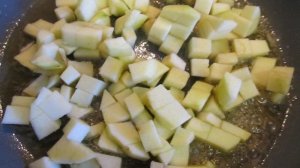 Пирожки из творожного теста с яблоками