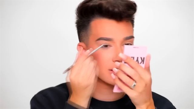 Челлендж! Макияж в одно касание. Джеймс Чарльз на русском смотреть онлайн