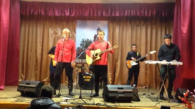 Не бродить,не мять в кустах багряных. Сергей Есенин. Алексей Петрухин и Александр Щербаков. 2013г смотреть онлайн