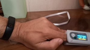 Фитнес браслет против Пульсоксиметра. Измеряем сатурацию и пульс