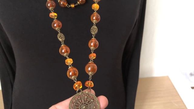 ПЕРЕДЕЛКА УКРАШЕНИЙ ДЛЯ ЛАРИСЫ. ДО И ПОСЛЕ. ЯНТАРЬ. ЧАСТЬ 1 смотреть онлайн