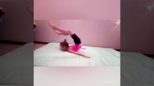Качалочка. Упражнение на гибкость спины.
