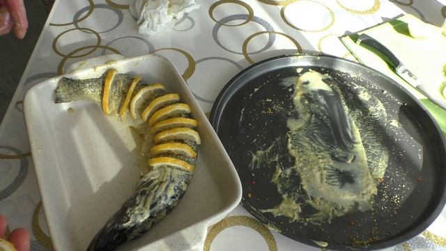 ЗАПЕЧЕННАЯ ЩУКА С ЛИМОНОМ В ДУХОВКЕ КИРПИЧНОЙ ПЕЧИ. смотреть онлайн