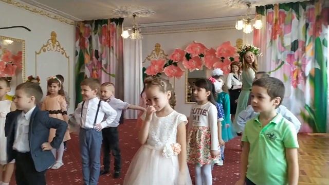 УТРЕННИК В ДЕТСКОМ САДУ/ДЕНЬ МАМ /LINKAALINKA смотреть онлайн