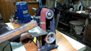 Маленький ленточный гриндер на 220В для мастерской