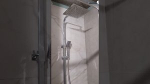 Душевая кабина из плитки.