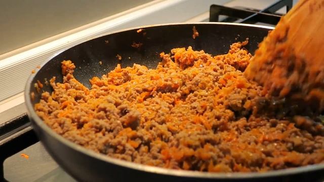 Вкуснейшие фаршированные блины с фаршем и рисом