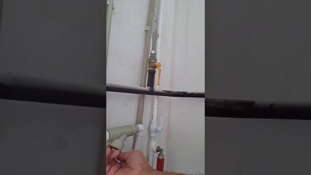 Газовый котёл чтобы долго служил, нужно чистить фильтр перед котлом два раза в год. Сантехник 50702 смотреть онлайн