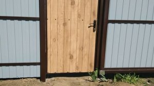 Забор из профнастила "орех" . Обзор.