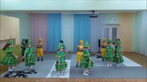 Подготовительная група Д/С 27  Танец "Елочки"